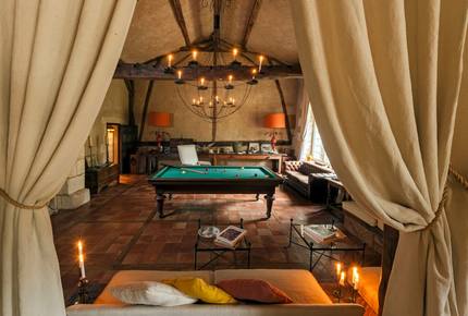 A Suite at Chateau Alizes - Sourzac, France