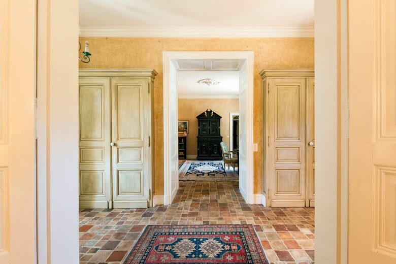 A Suite at Chateau Alizes - Sourzac, France