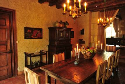 A Suite at Chateau Alizes - Sourzac, France