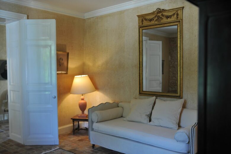 5 NIGHT STAY at Chateau Alizes - Sourzac, France