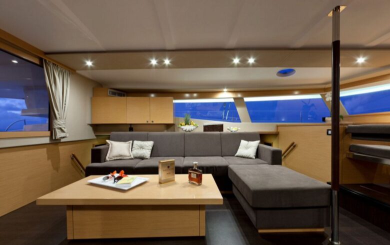 TradeWinds 59β 5-Cabin Crewed Catamaran Luxury Class β Guadeloupe Sailing Vacation - Guadeloupe, Guadeloupe