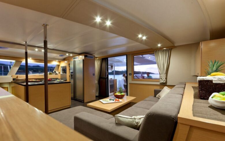 TradeWinds 59β 5-Cabin Crewed Catamaran Luxury Class β Guadeloupe Sailing Vacation - Guadeloupe, Guadeloupe