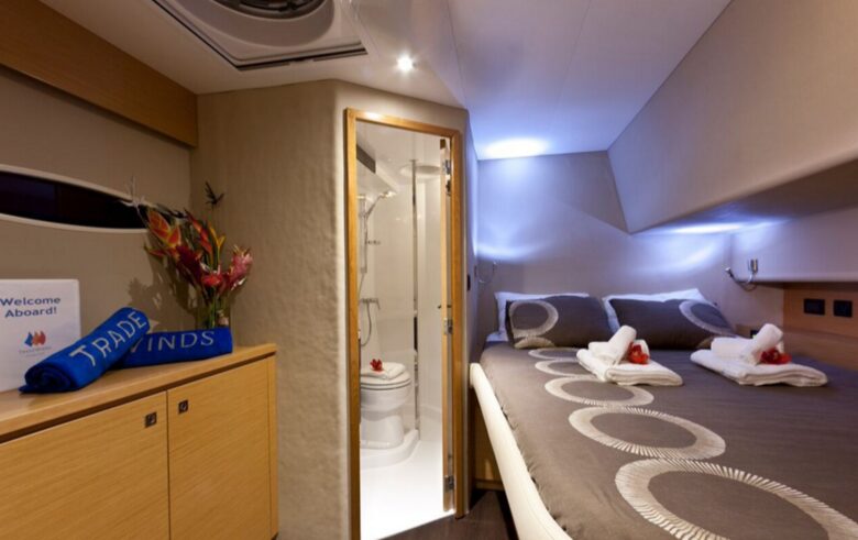 TradeWinds 59β 5-Cabin Crewed Catamaran Luxury Class β Guadeloupe Sailing Vacation - Guadeloupe, Guadeloupe