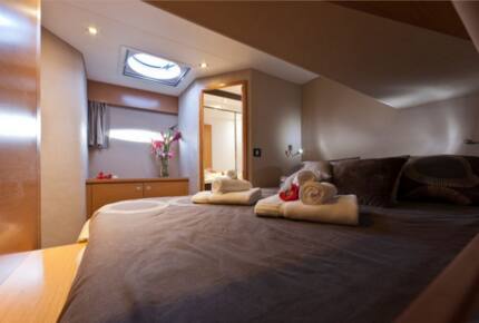 TradeWinds 59β 5-Cabin Crewed Catamaran Luxury Class β Guadeloupe Sailing Vacation - Guadeloupe, Guadeloupe