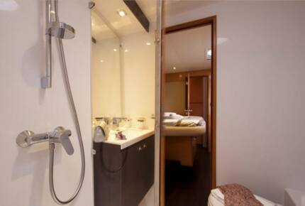 TradeWinds 59β 5-Cabin Crewed Catamaran Luxury Class β Guadeloupe Sailing Vacation - Guadeloupe, Guadeloupe