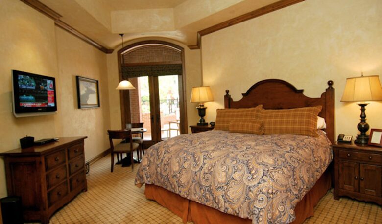 Hyatt Grand Aspen - 3 Bedroom Luxury Residence - Aspen, Colorado