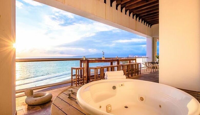 Alma Colectiva - Bahia de Banderas, Mexico