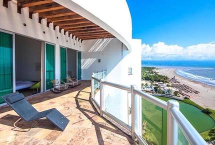 Alma Colectiva - Bahia de Banderas, Mexico