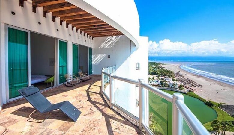 Alma Colectiva - Bahia de Banderas, Mexico