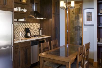 Mayne Island Luxury Cottage - Mayne Island, Canada