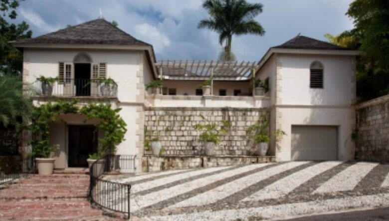 Montego Bay Compound - Bambu Villa - Hopewell, Jamaica