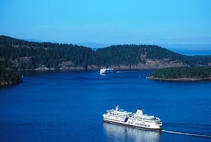 Mayne Island Luxury Cottage - Mayne Island, Canada
