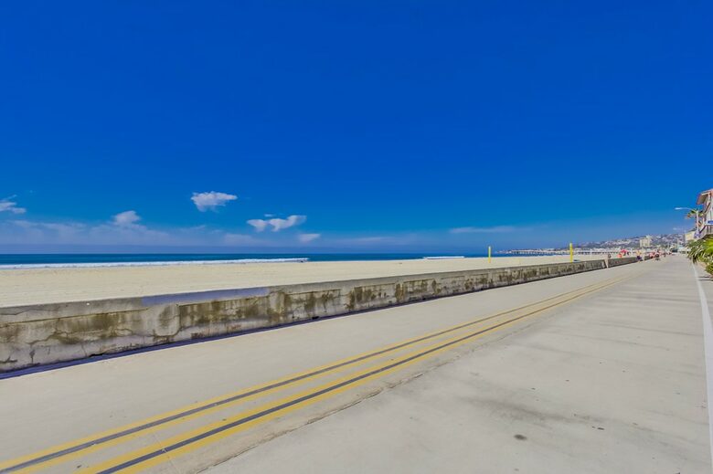 San Diego Beach House - San Diego, California