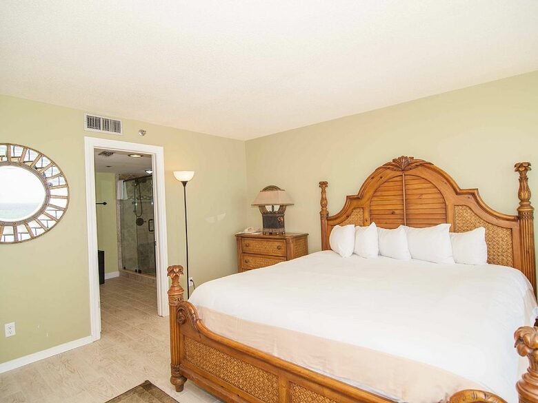 Beachside Tower Condo - Sandestin - Miramar Beach, Florida