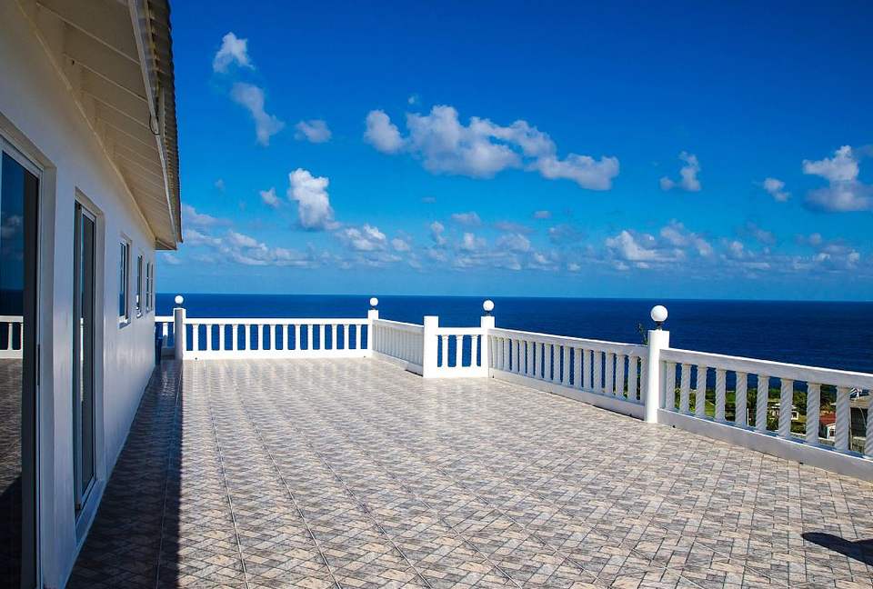 Villa Juanita Ocean View Suite - Hectors River, Jamaica