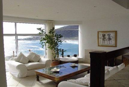 Villa on the Rocks - Llandudno, South Africa