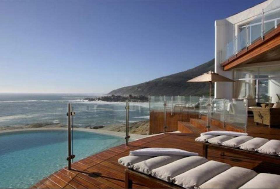 Villa on the Rocks - Llandudno, South Africa