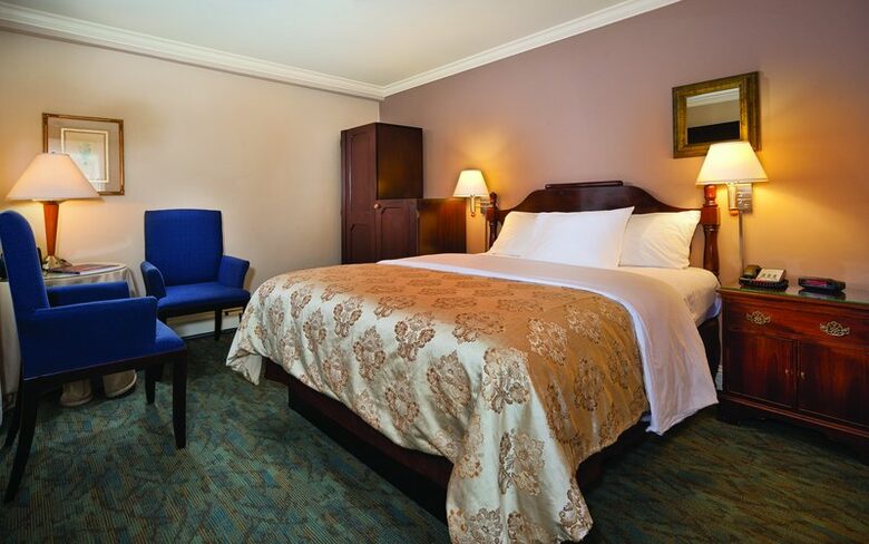 Inn at the Opera Luxury One Bedroom - San Francisco, California