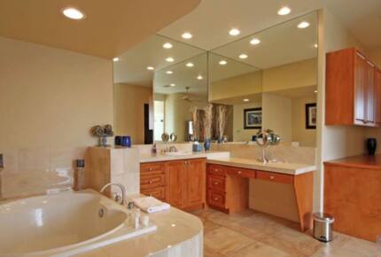 Palm Springs Breeze - La Quinta, California