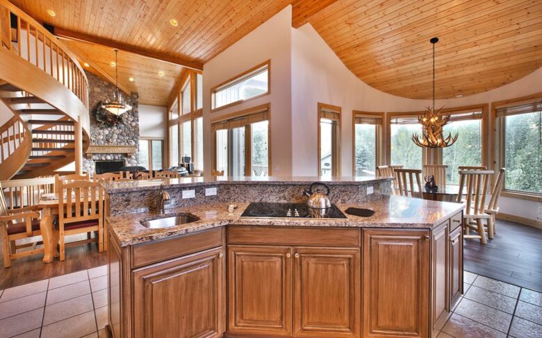 Park City Retreat, Deer Valley—A Resort Within a Home - Park City, Utah