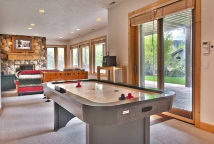Park City Retreat, Deer Valley—A Resort Within a Home - Park City, Utah