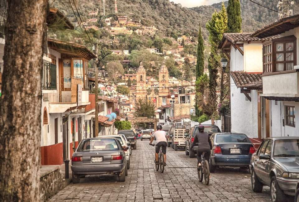 La Peña Rock House - Valle de Bravo, Mexico