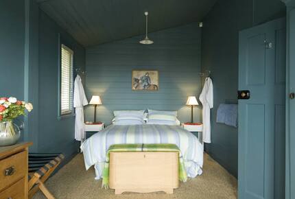 Remote Luxury in a Seafront Playground - Waimarama Beach, New Zealand