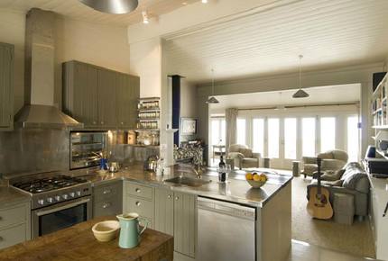 Remote Luxury in a Seafront Playground - Waimarama Beach, New Zealand