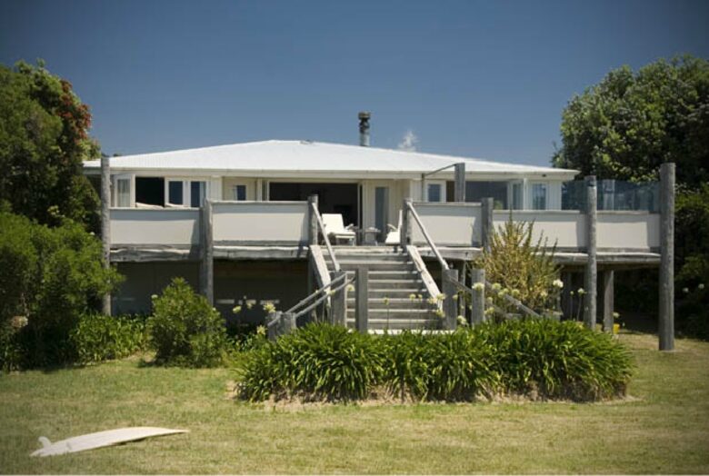Remote Luxury in a Seafront Playground - Waimarama Beach, New Zealand