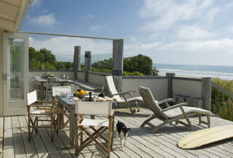 Remote Luxury in a Seafront Playground - Waimarama Beach, New Zealand