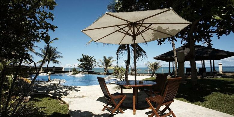 Villa Stefan - Karang Bolong, Indonesia