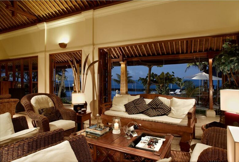 Villa Stefan - Karang Bolong, Indonesia