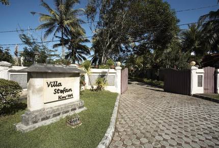 Villa Stefan - Karang Bolong, Indonesia