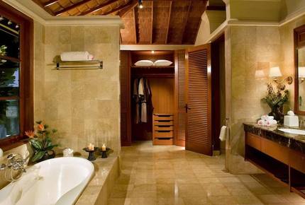 Villa Stefan - Karang Bolong, Indonesia