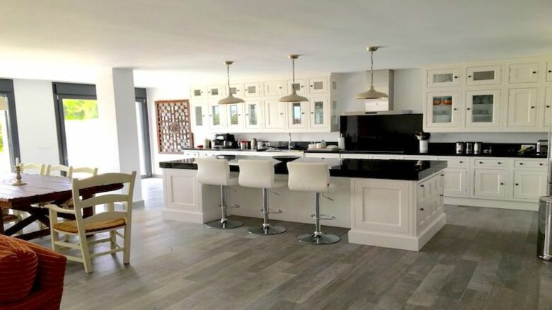 El Nido (The Nest) - Torreguadiaro, Spain