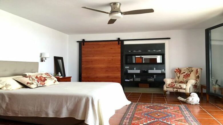 El Nido (The Nest) - Torreguadiaro, Spain