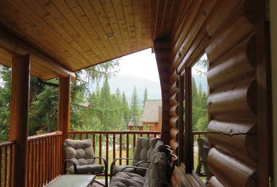 Luxury Log Cabin in the Mountains of British Columbia - Kimberley, Canada