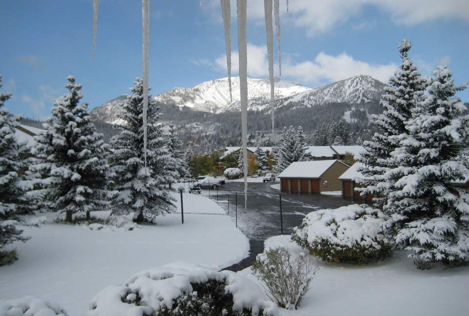 Scenic Snowcreek Townhome - Mammoth Lakes, California