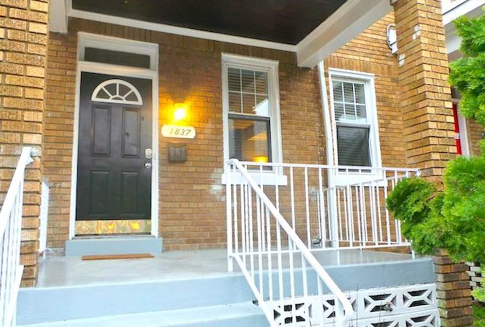 Capitol Hill Townhome - Washington, Washington DC