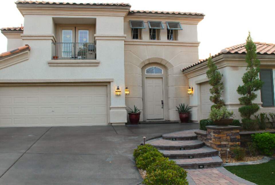 Las Vegas Luxury Golf Course House - Just 20 Minutes to the Vegas Strip! - Henderson, Nevada
