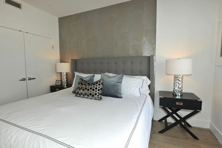 Gas Lamp Getaway - San Diego, California