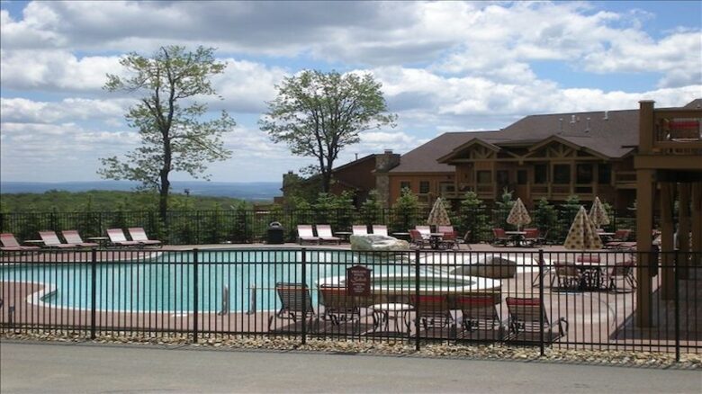Laurel Mountain Getaway - Near Seven Springs Ski Resort - Champion, Pennsylvania