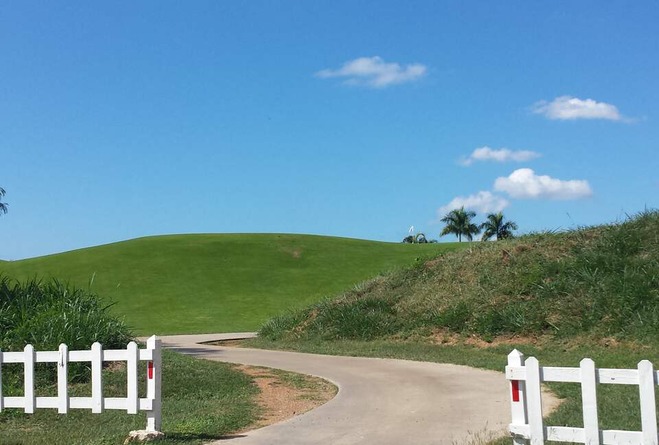 Tres Palmas Villa with gorgeous golf, lake & ocean horizon views - Casa de Campo, Dominican Republic