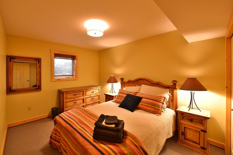 Luxury Log Cabin in the Mountains of British Columbia - Kimberley, Canada