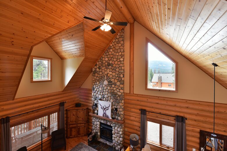 Luxury Log Cabin in the Mountains of British Columbia - Kimberley, Canada