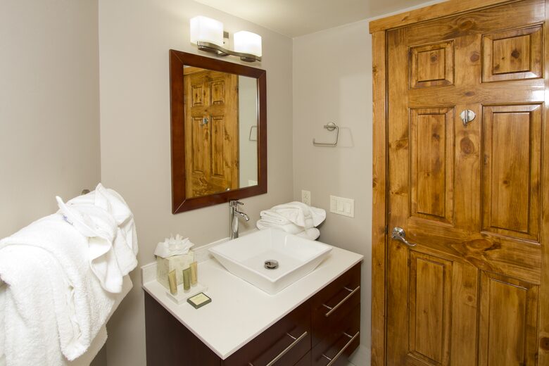 Mammoth Modern Luxury Townhome - Mammoth Lakes, California