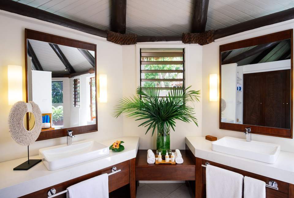 Yasawa Deluxe Beachfront Bure - Yasawa, Fiji