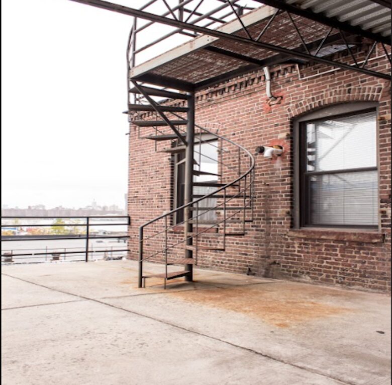 Waterfront Manhattan Skyline View Luxury Penthouse - Brooklyn - New York City, New York