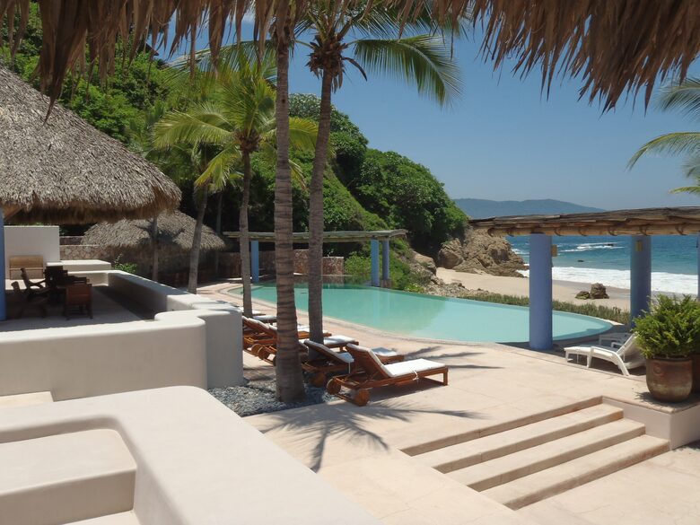 Casa Cuatro - Ixtapa, Mexico
