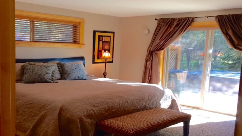 Charming Mt Bachelor - Bend, Oregon